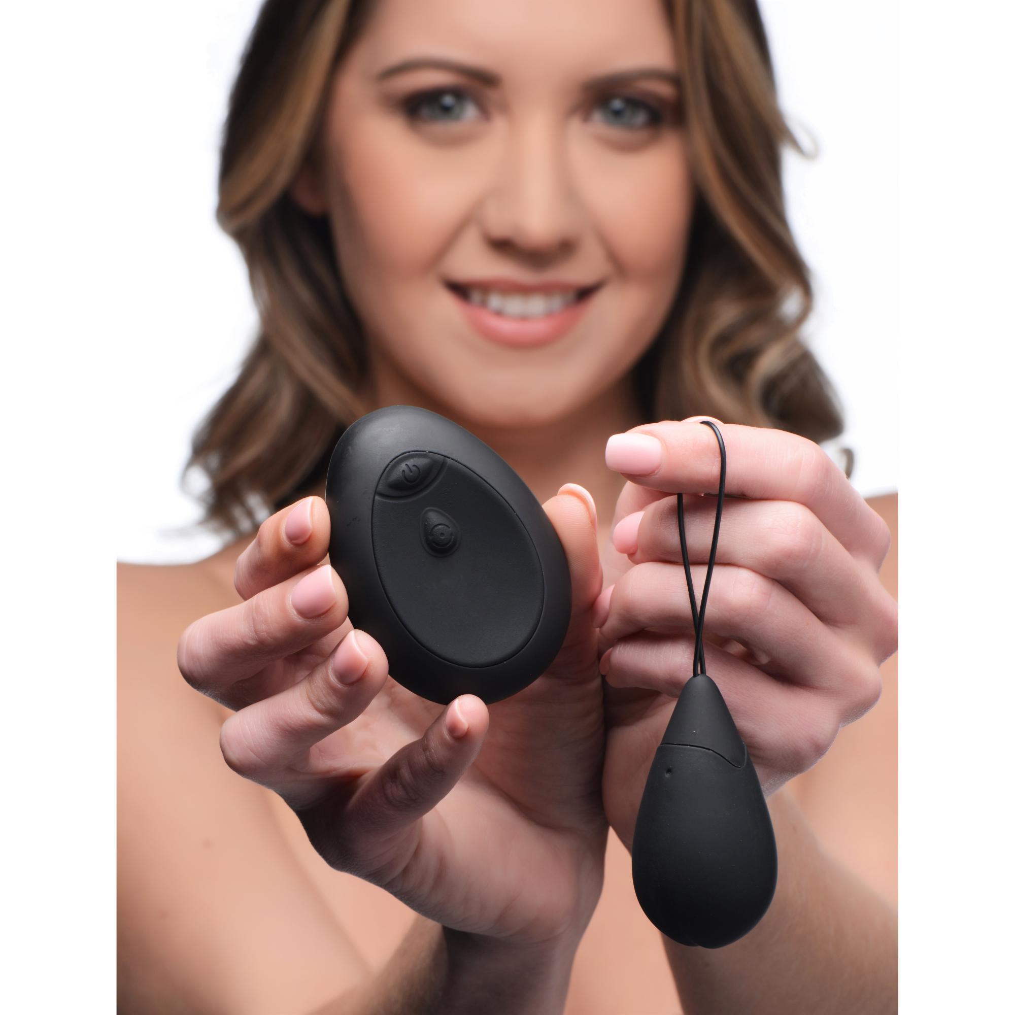 Bang! 10X Rechargeable Silicone Vibrating Egg with Remote Control