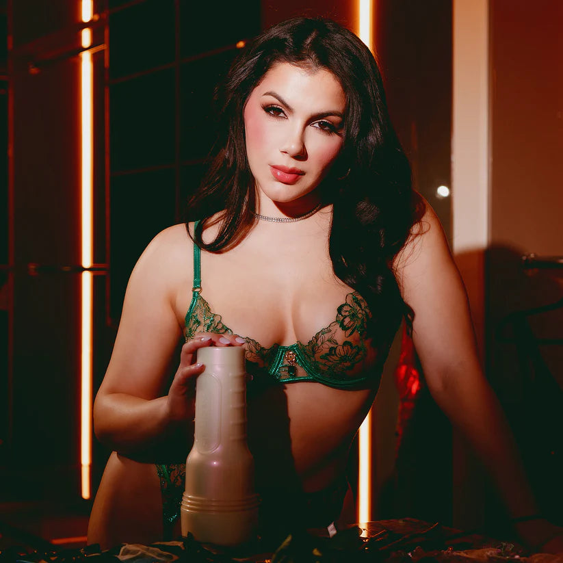 Fleshlight Girls Valentina Nappi - Buy At Luxury Toy X - Free 3-Day Shipping